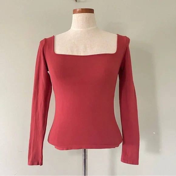 Free People Intimately Clean Lines Rust brown full sleeve top size Medium - Picture 1 of 6